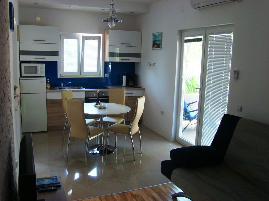 פירובאץ Apartments Pinus חדר תמונה